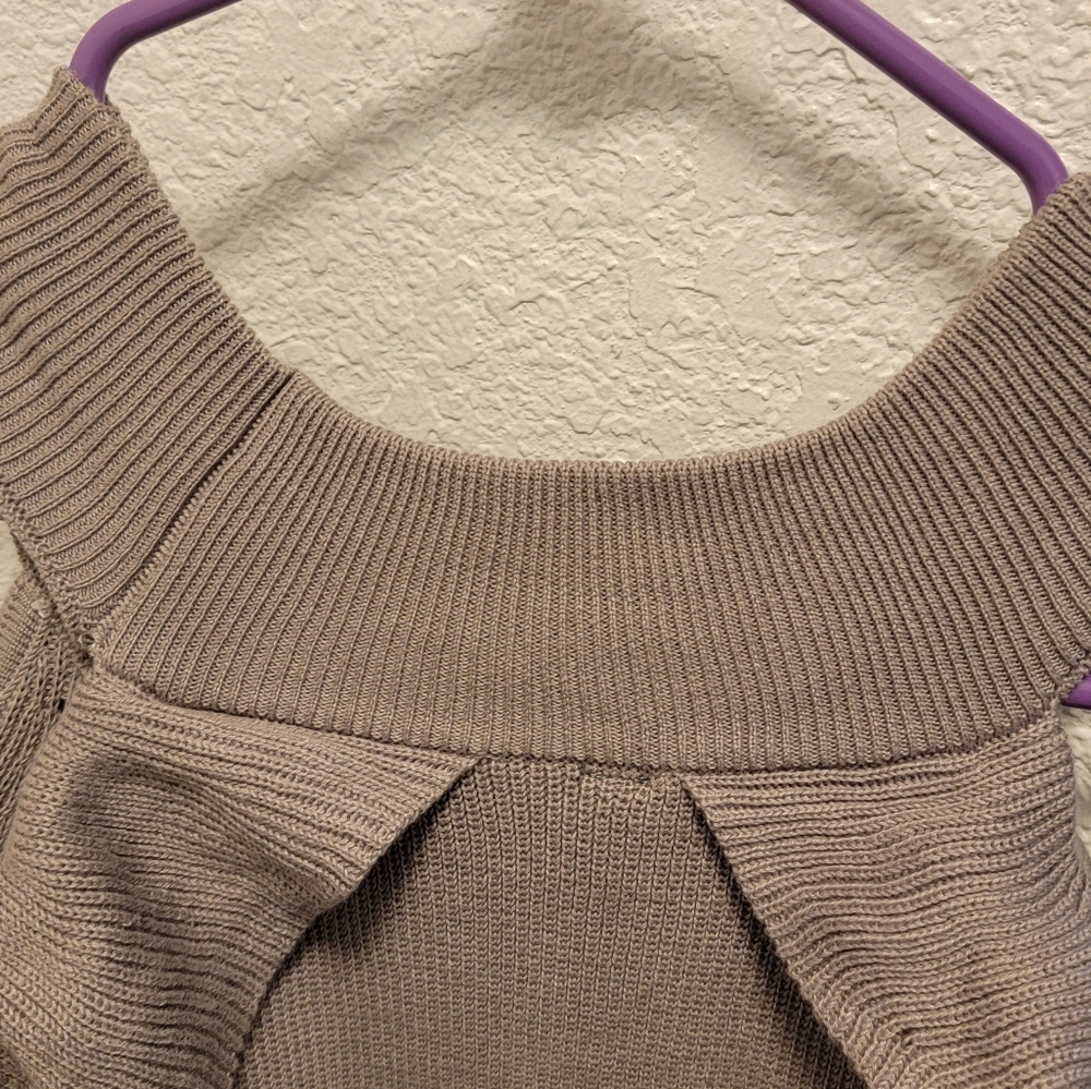 Off Shoulder Ruffled Cutout Sweater - Picture 7 of 8